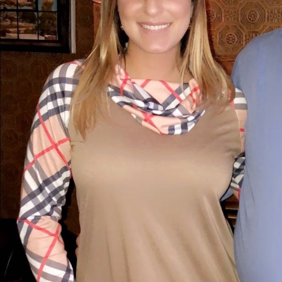 Dresses & Skirts - Plaid and brown long sleeve dress